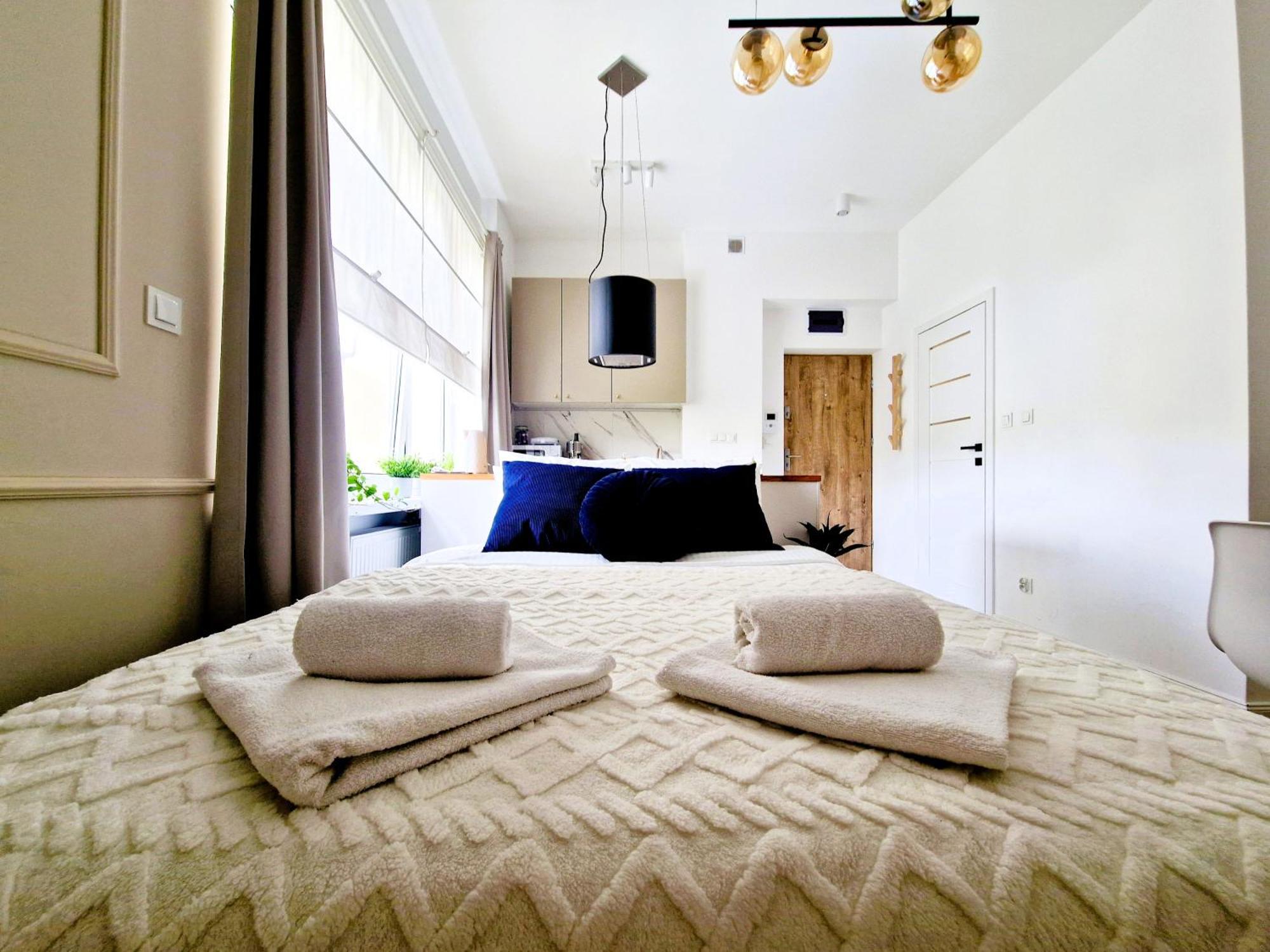 J&W Apartments Grojecka Glam Flat Warsaw Exterior photo