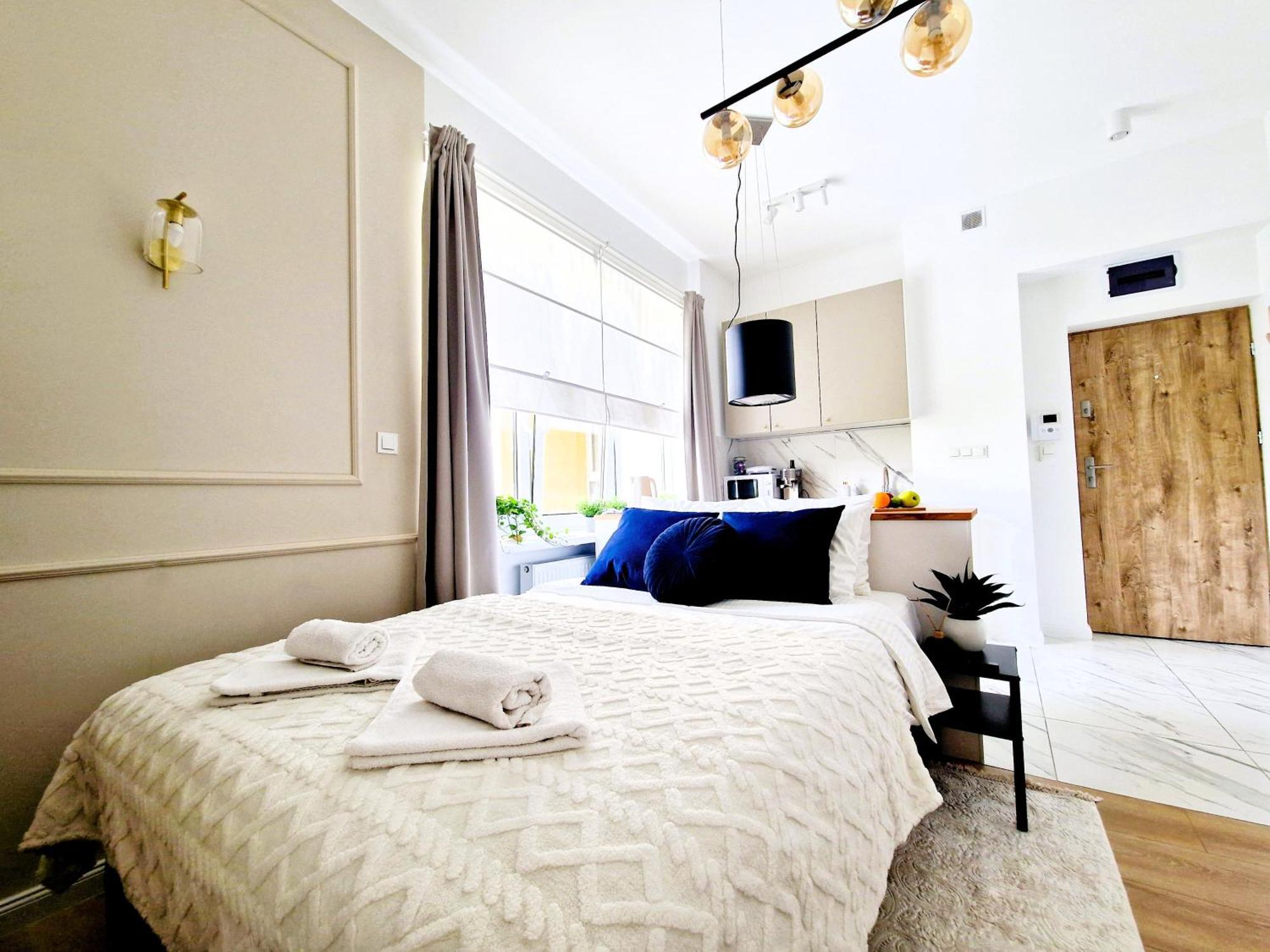 J&W Apartments Grojecka Glam Flat Warsaw Exterior photo