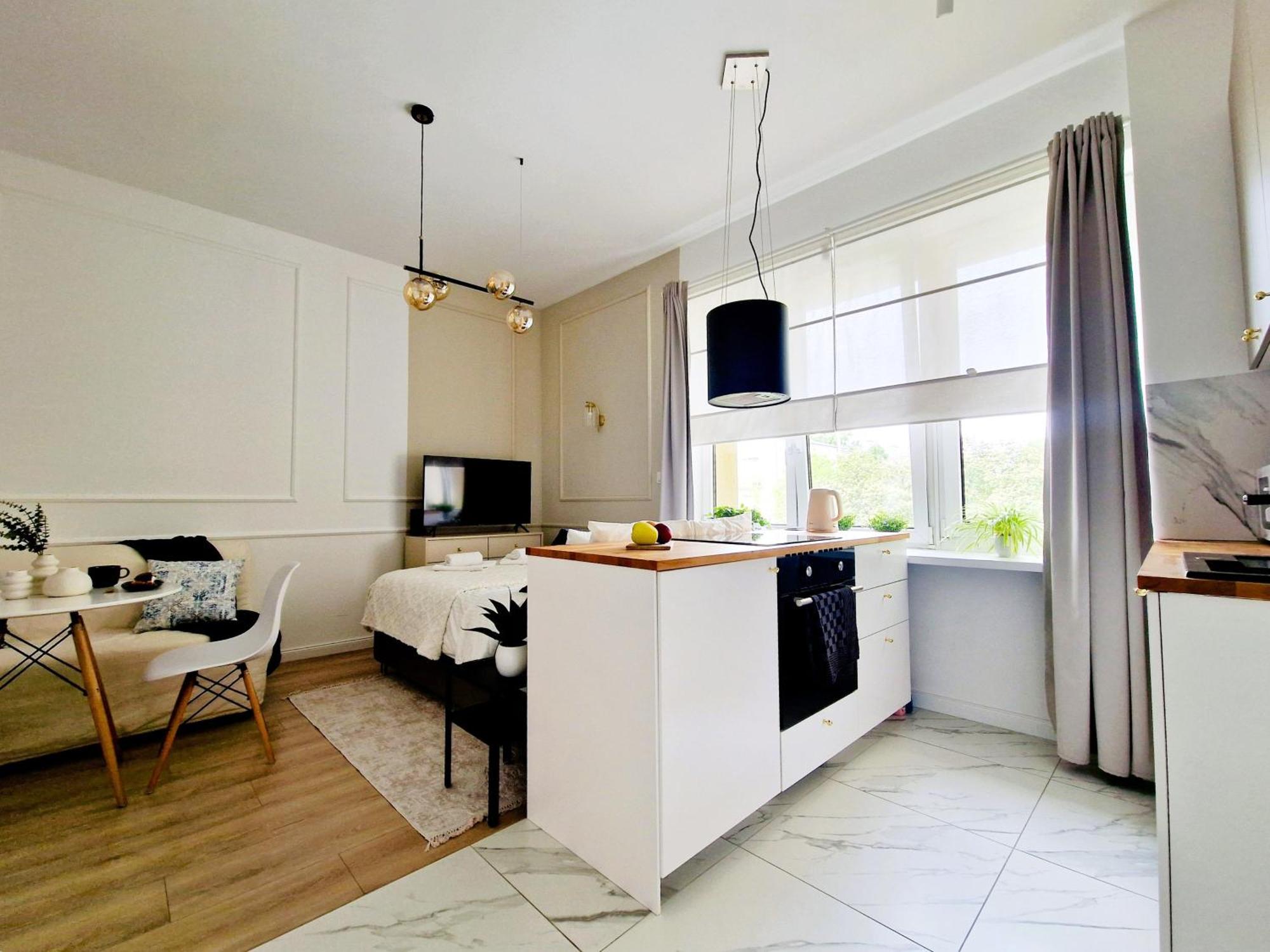 J&W Apartments Grojecka Glam Flat Warsaw Exterior photo